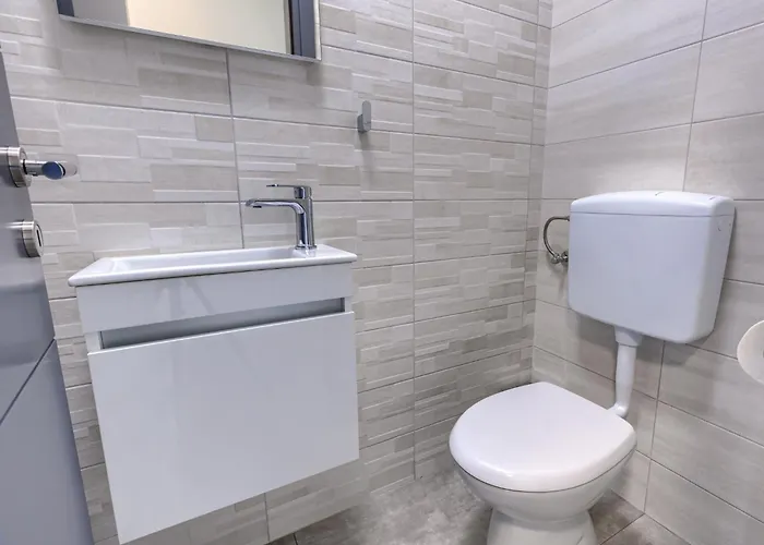 Veli Vrt By Interhome * Zminj