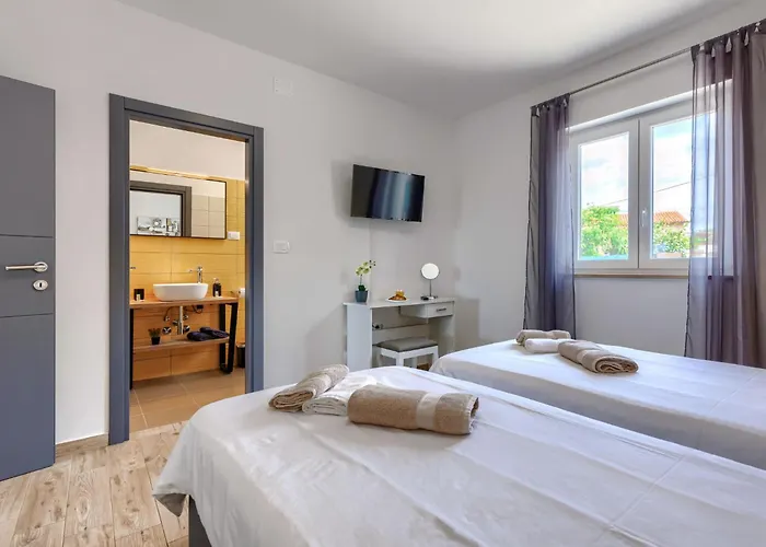 Veli Vrt By Interhome