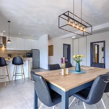 Veli Vrt By Interhome Feriehus *