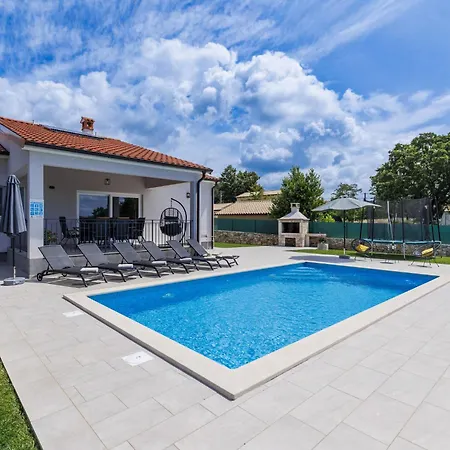 Vikendica Veli Vrt By Interhome *